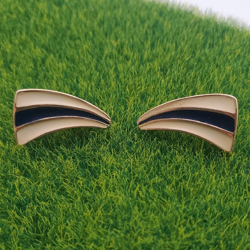 Cream and Blue Geometric Earrings E2103